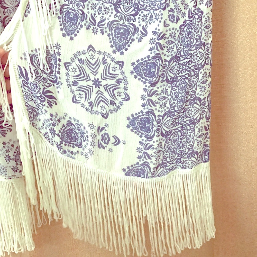 O'neill Kimono with fringe ✨ - Picture 2 of 5